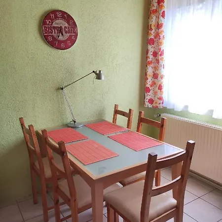 Pasztor Vendeghaz בית הארחה Balatonendréd